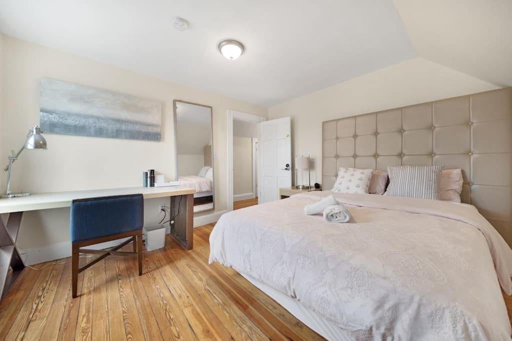 5Br 2Bh Bright & Spacious Apt In Brighton Бостон Экстерьер фото
