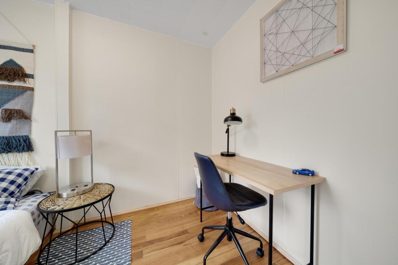 5Br 2Bh Bright & Spacious Apt In Brighton Бостон Экстерьер фото